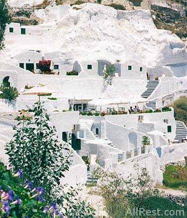 Oia Village Cave Villas 3